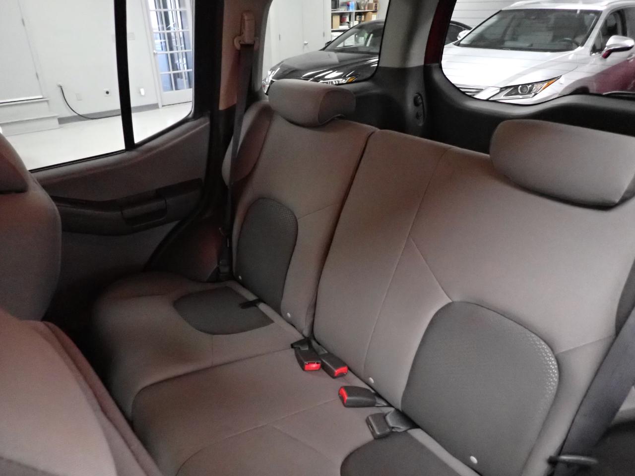 Nissan Xterra X 4WD 2011