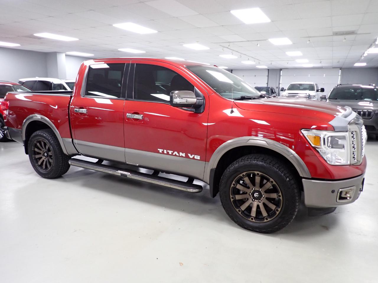2018 Nissan Titan PRO-4X Crew Cab 4WD