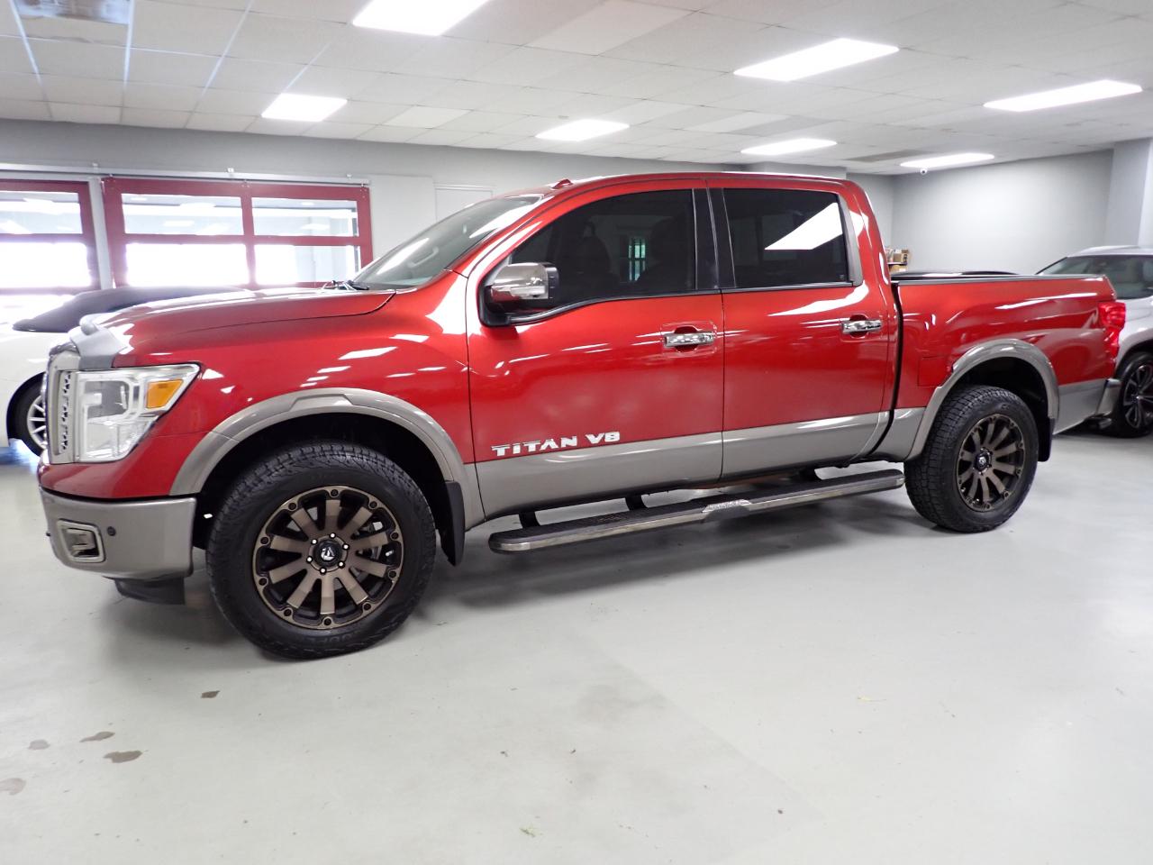 Nissan Titan PRO-4X Crew Cab 4WD 2018