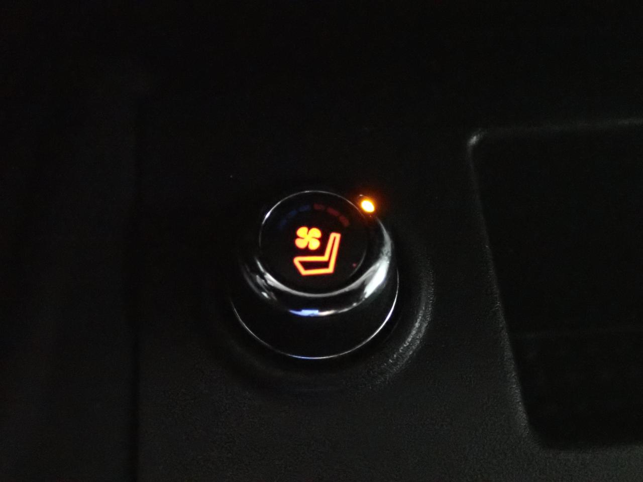 Nissan Titan PRO-4X Crew Cab 4WD 2018