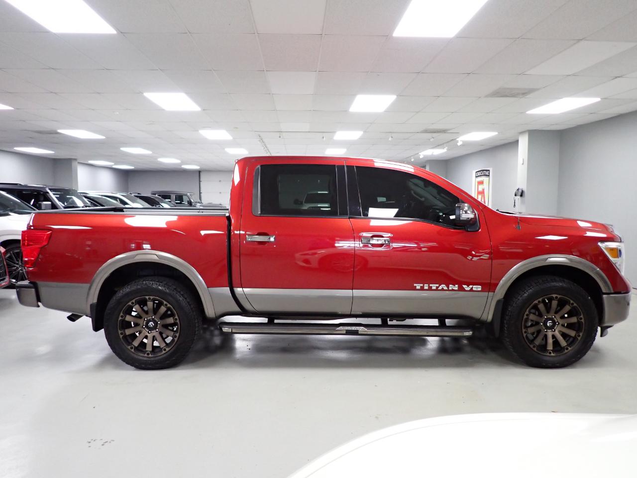 Nissan Titan PRO-4X Crew Cab 4WD 2018