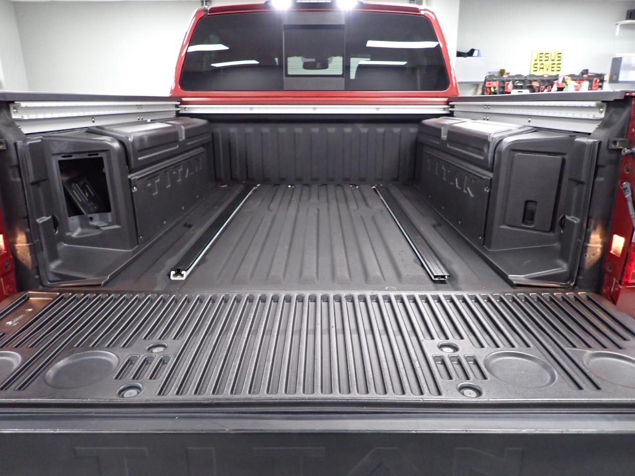 Nissan Titan PRO-4X Crew Cab 4WD 2018