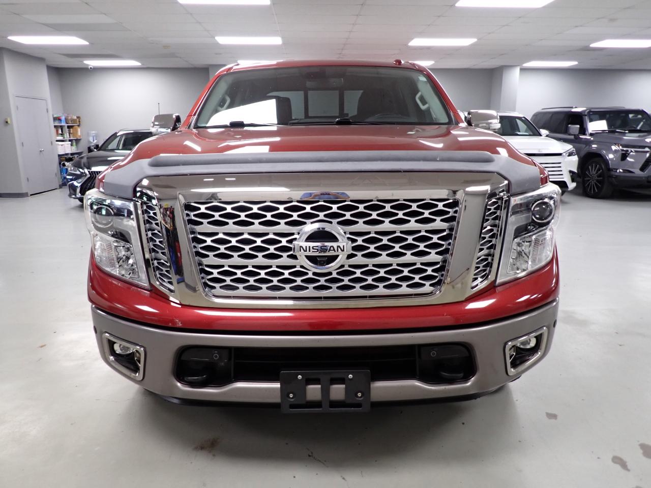 Nissan Titan PRO-4X Crew Cab 4WD 2018