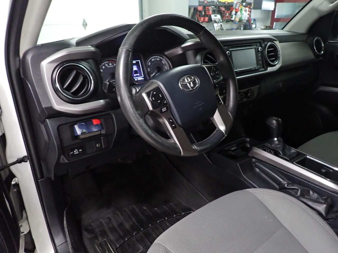Toyota Tacoma SR5 Double Cab Long Bed I4 6AT 2WD 2019
