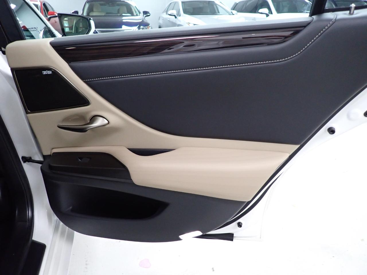 Lexus ES 350 Luxury 2019