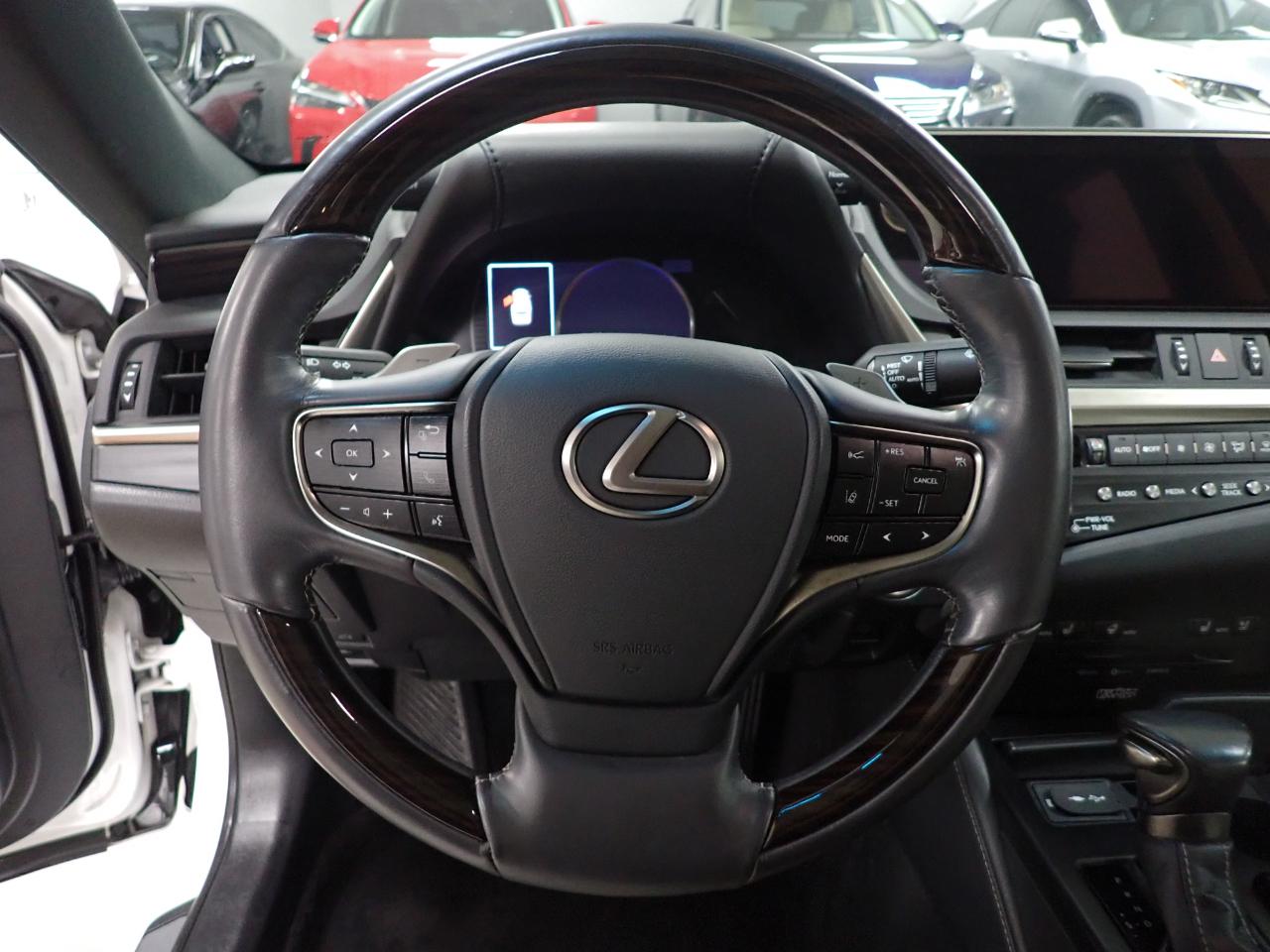 Lexus ES 350 Luxury 2019
