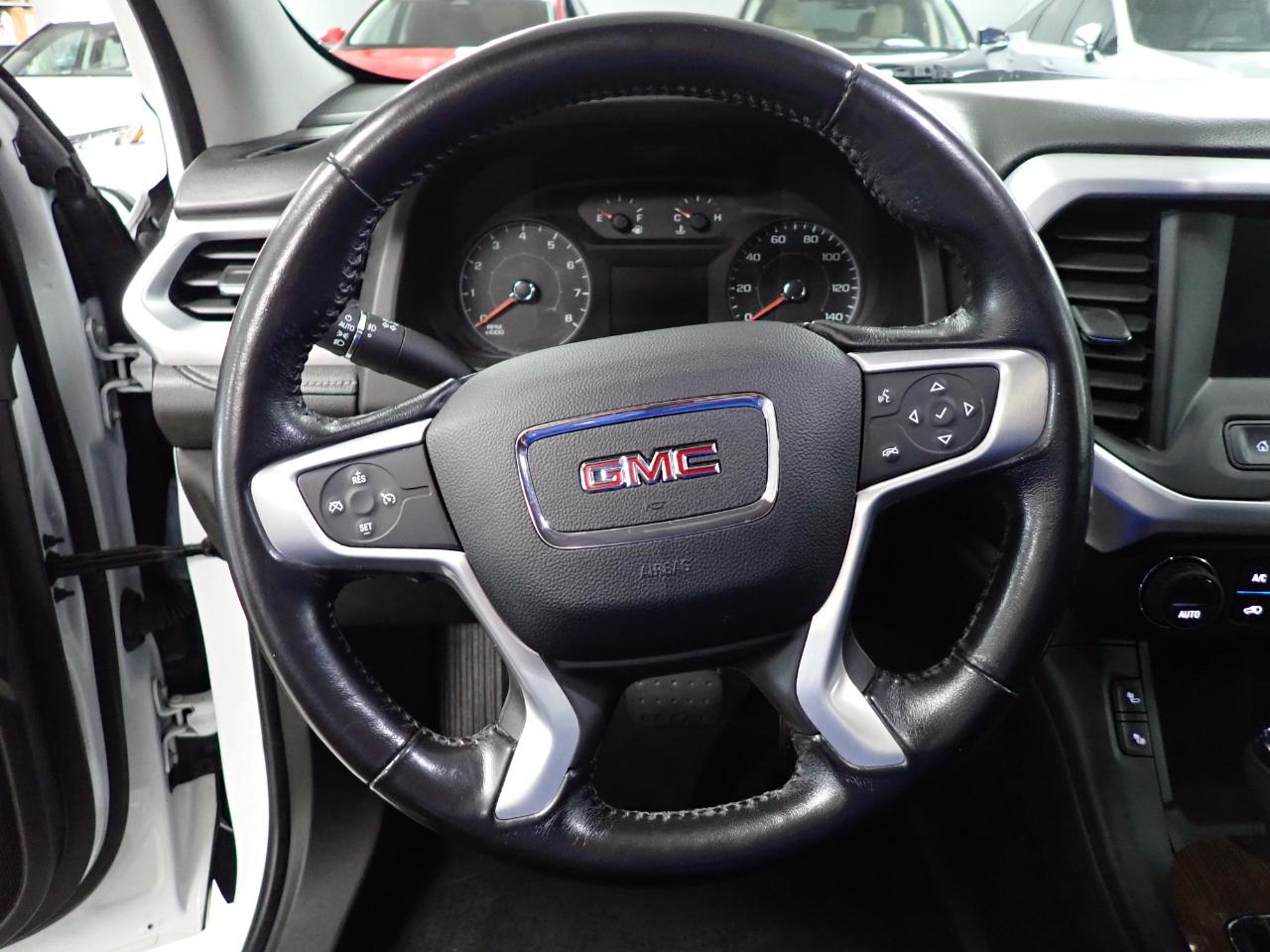 GMC Acadia SLE-2 FWD 2017