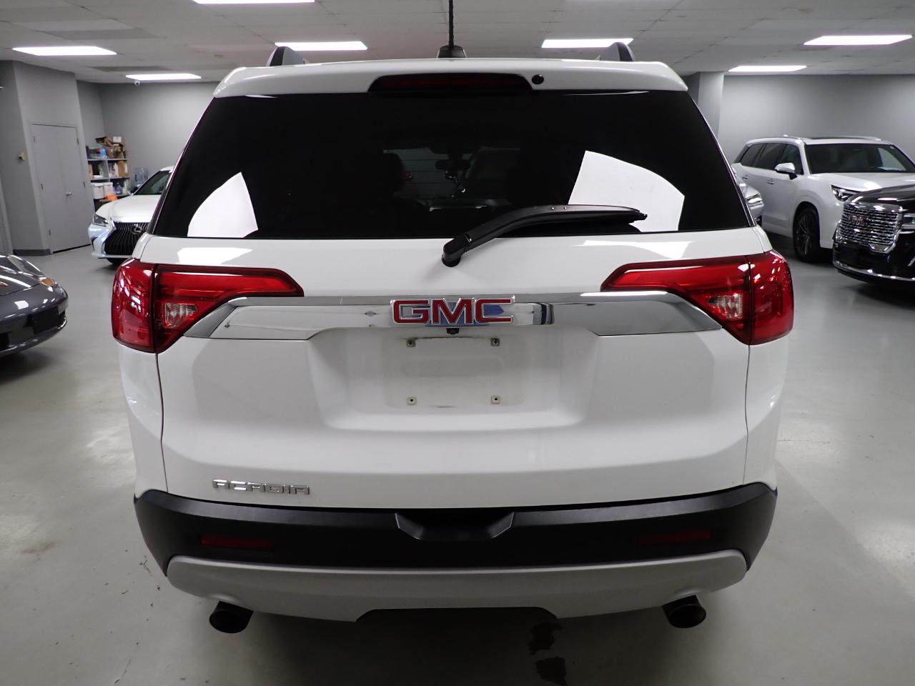 GMC Acadia SLE-2 FWD 2017
