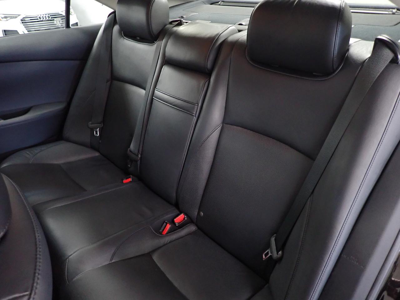 Lexus ES 350 Sedan 2012