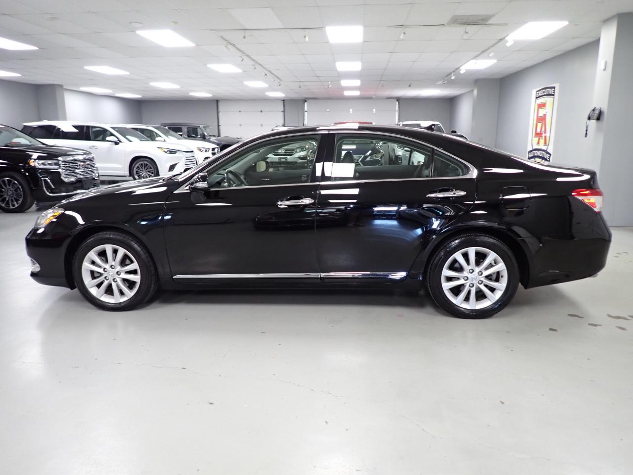 Lexus ES 350 Sedan 2012