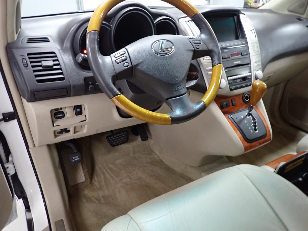 Lexus RX 400h FWD 2007