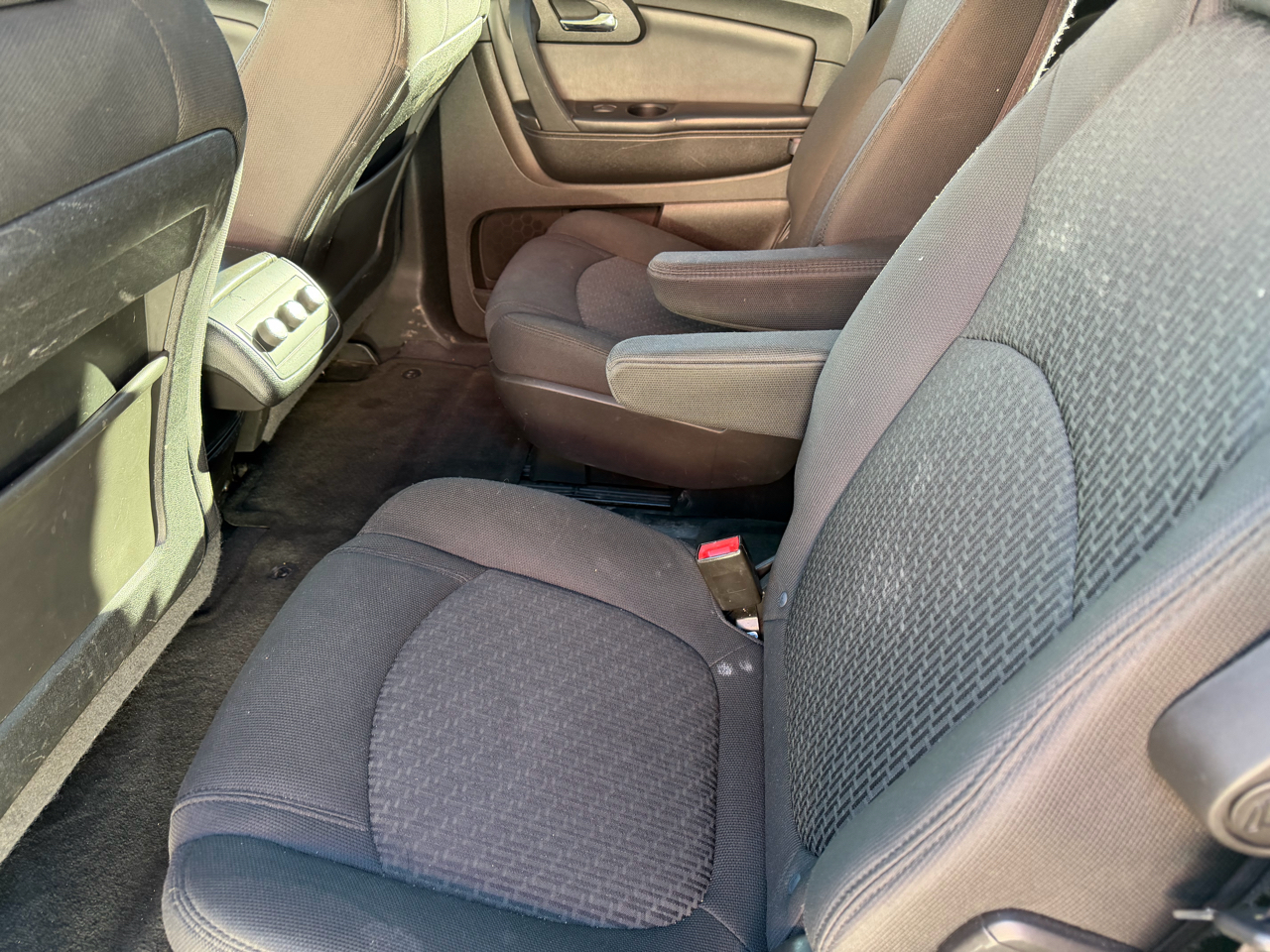 Chevrolet Traverse LT AWD 2011