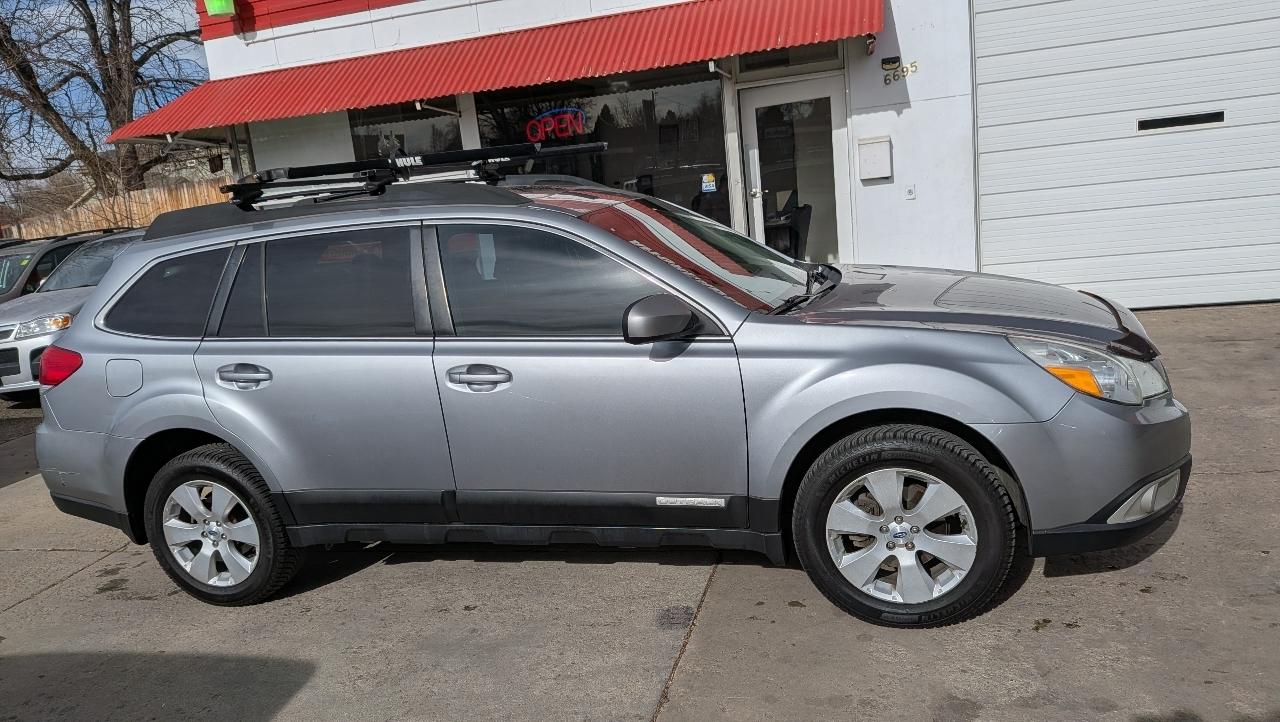 Subaru Outback 2.5i Limited 2011