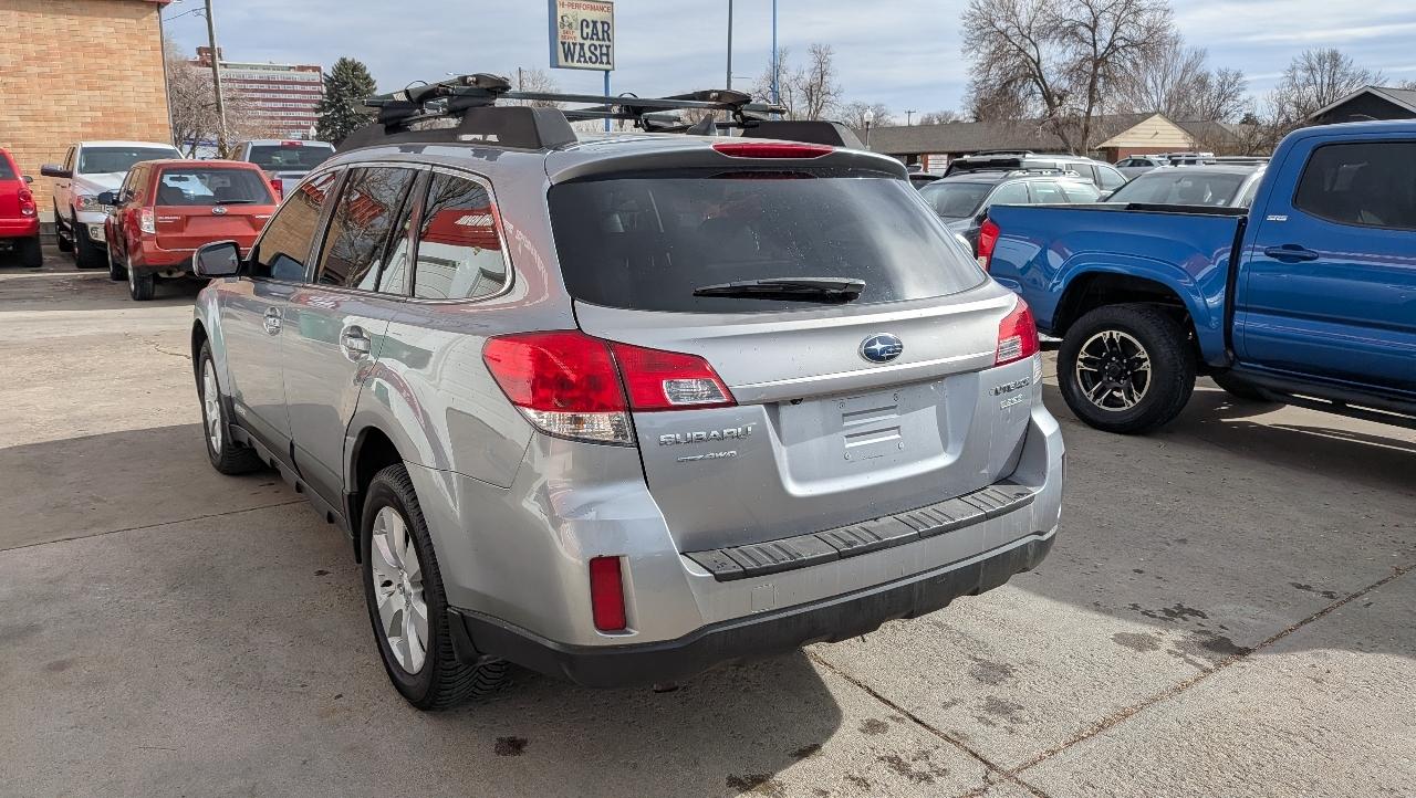 Subaru Outback 2.5i Limited 2011