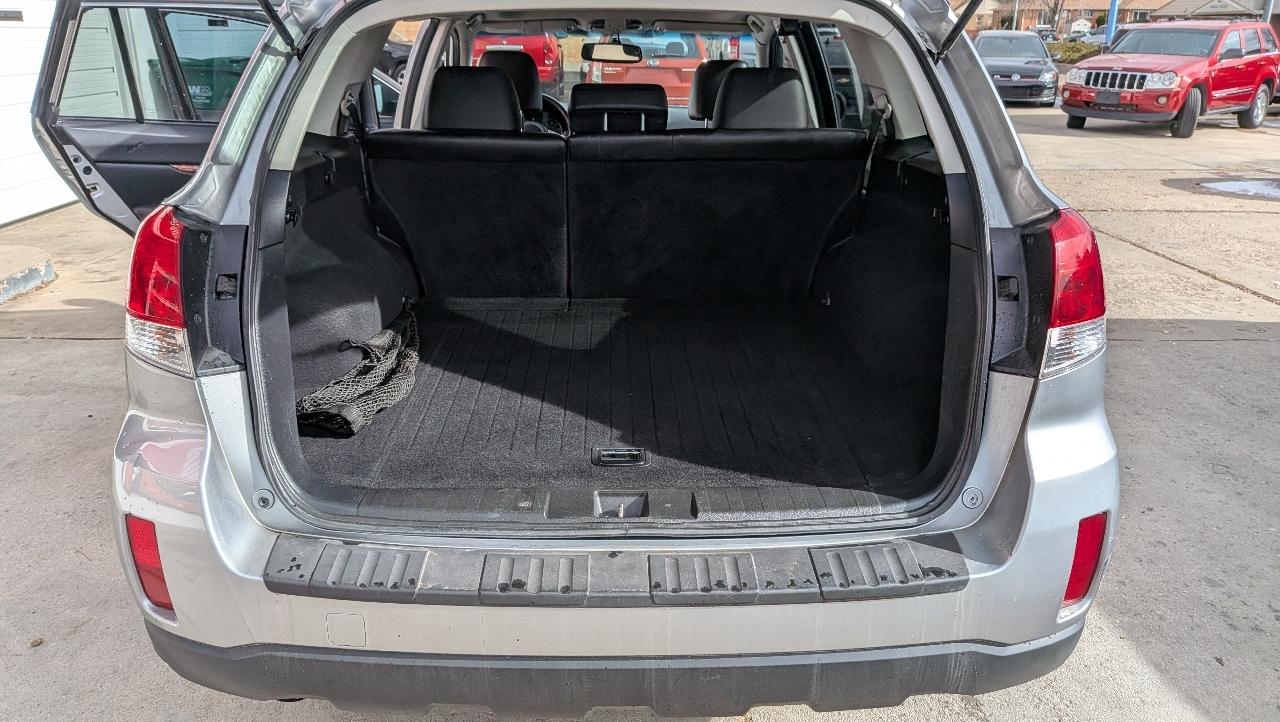 Subaru Outback 2.5i Limited 2011