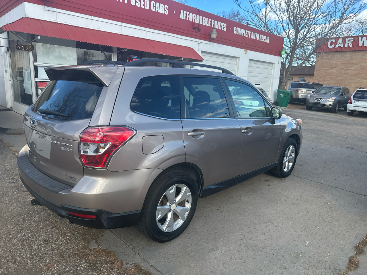 2015 Subaru Forester 2.5i Limited photo 4