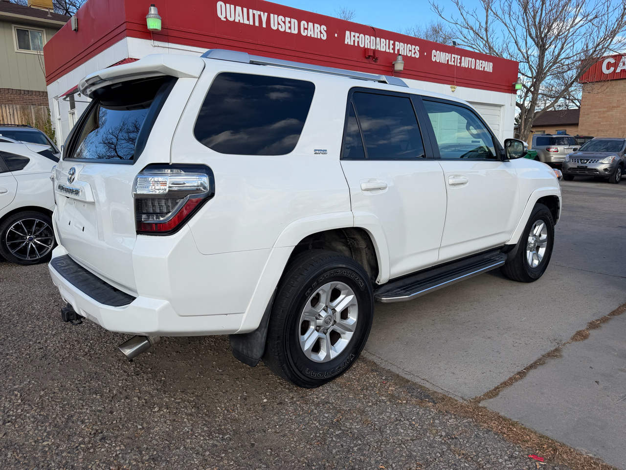 2015 Toyota 4Runner SR5 photo 4