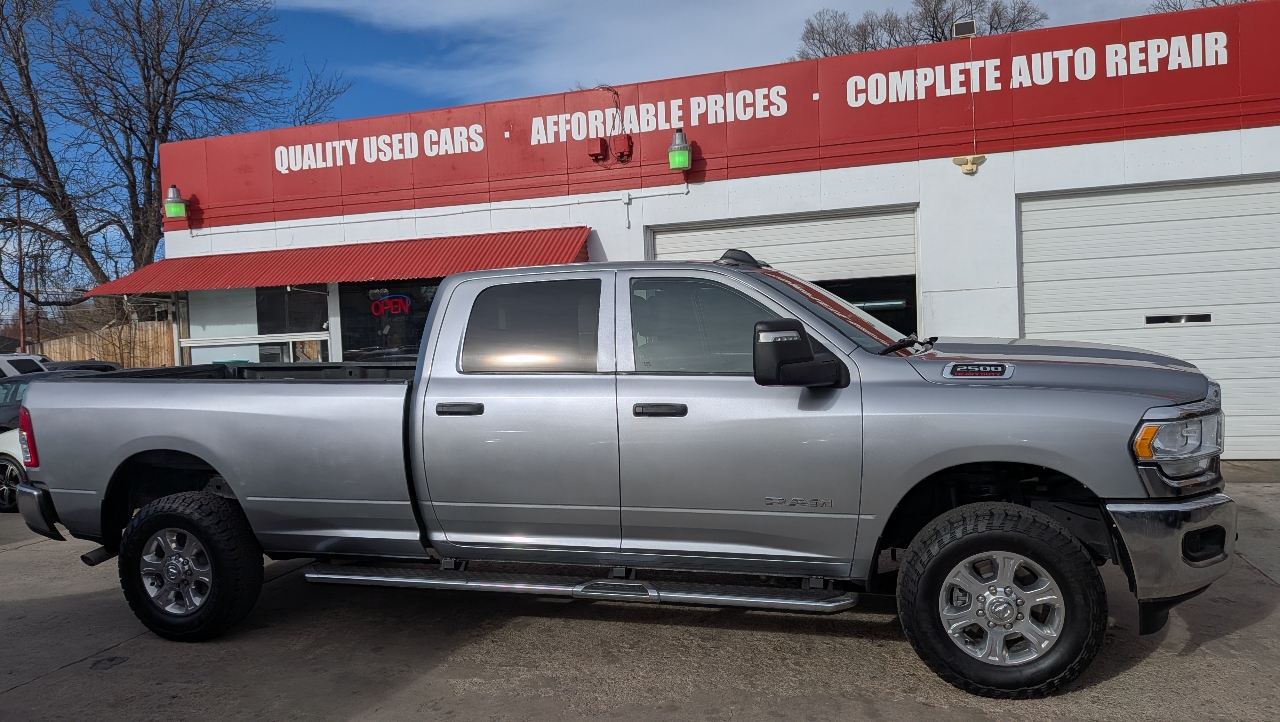 RAM 2500 Tradesman Crew Cab LWB 4WD 2023