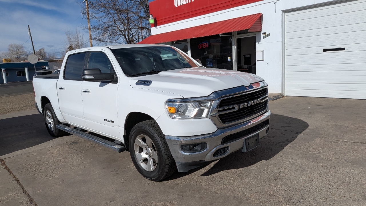RAM 1500 Big Horn Crew Cab SWB 4WD 2020