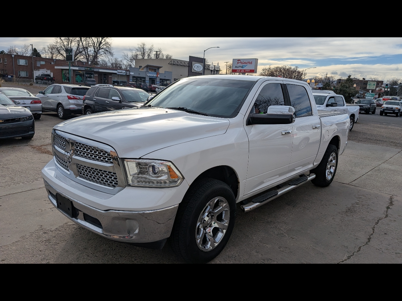 RAM 1500 Laramie Crew Cab SWB 4WD 2016