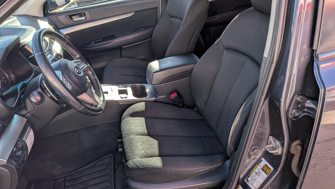 Subaru Outback 2.5i Premium 2010