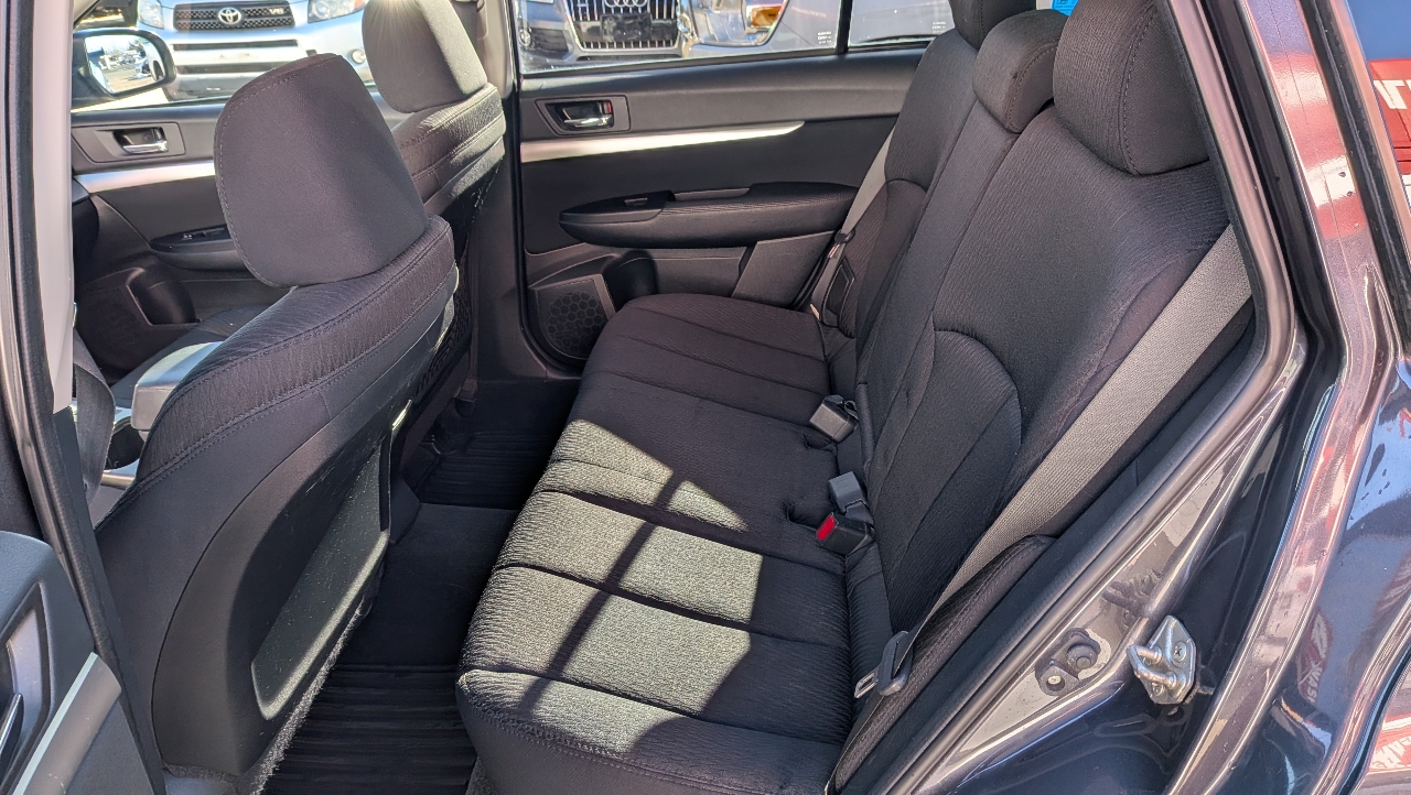 Subaru Outback 2.5i Premium 2010