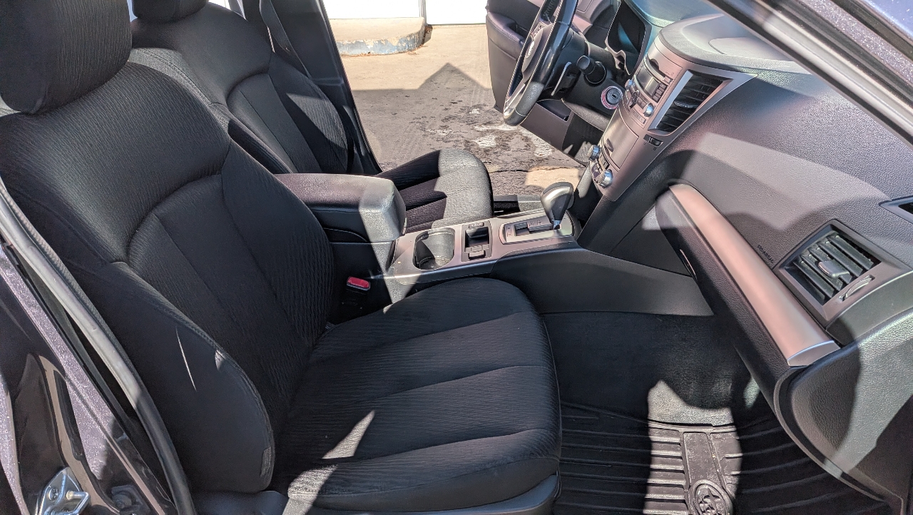 Subaru Outback 2.5i Premium 2010