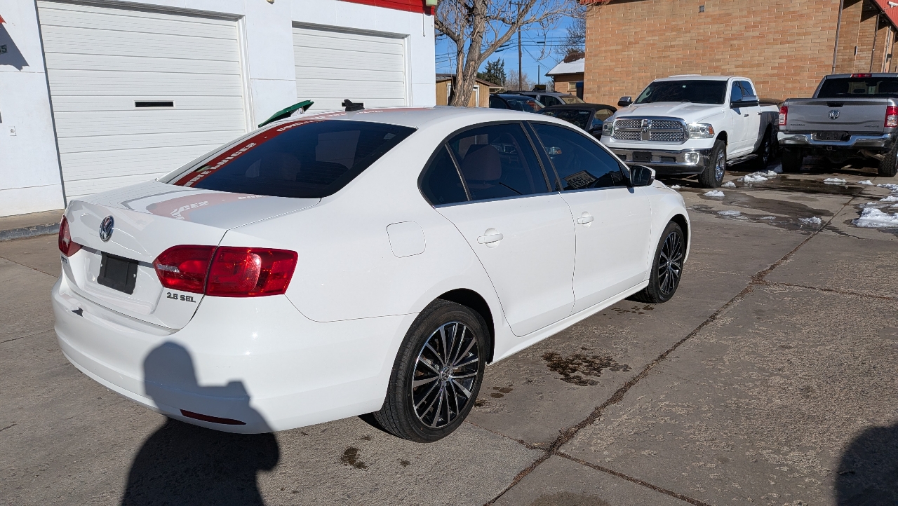 Volkswagen Jetta SEL PZEV 2012