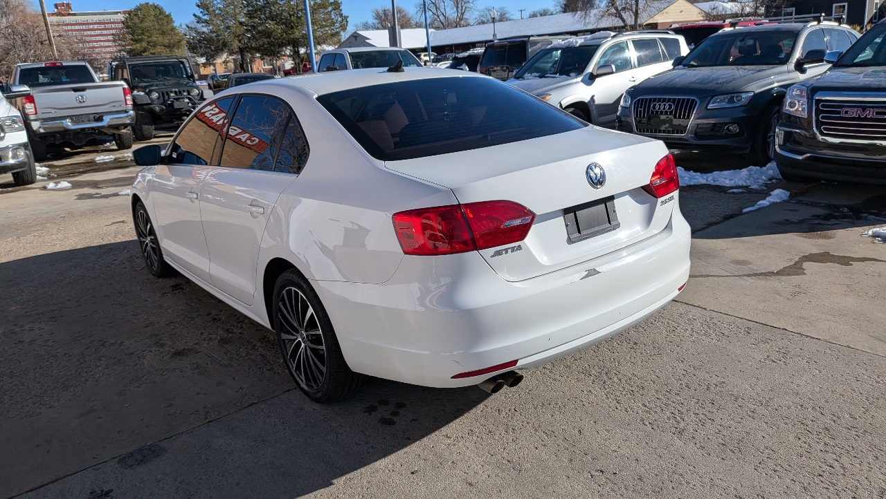 Volkswagen Jetta SEL PZEV 2012