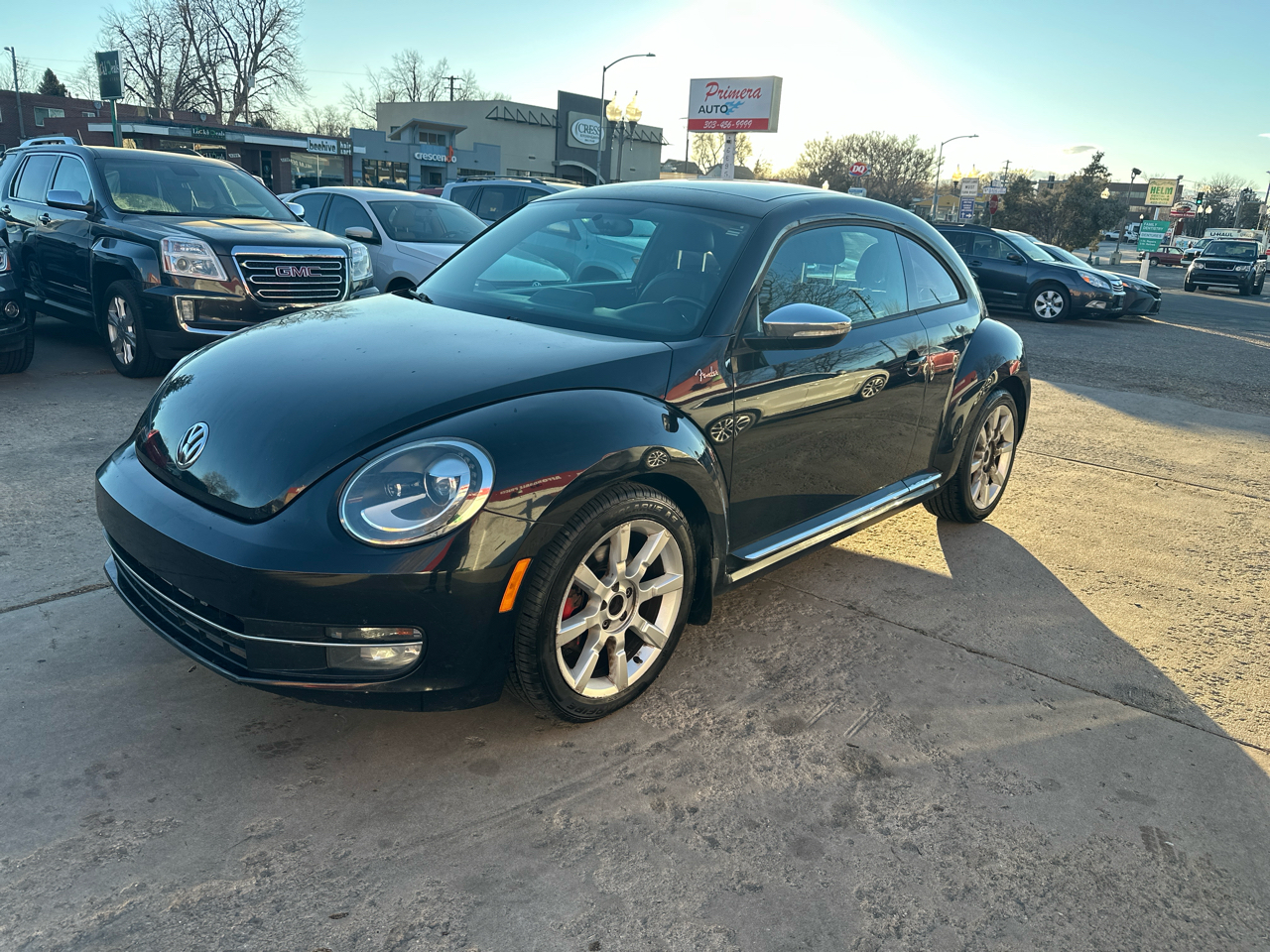 Volkswagen Beetle 2.0T Turbo w/Sunroof & Sound 2013