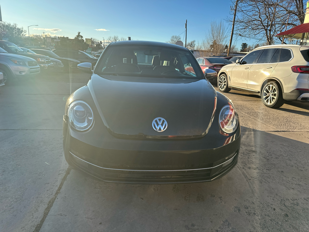 Volkswagen Beetle 2.0T Turbo w/Sunroof & Sound 2013