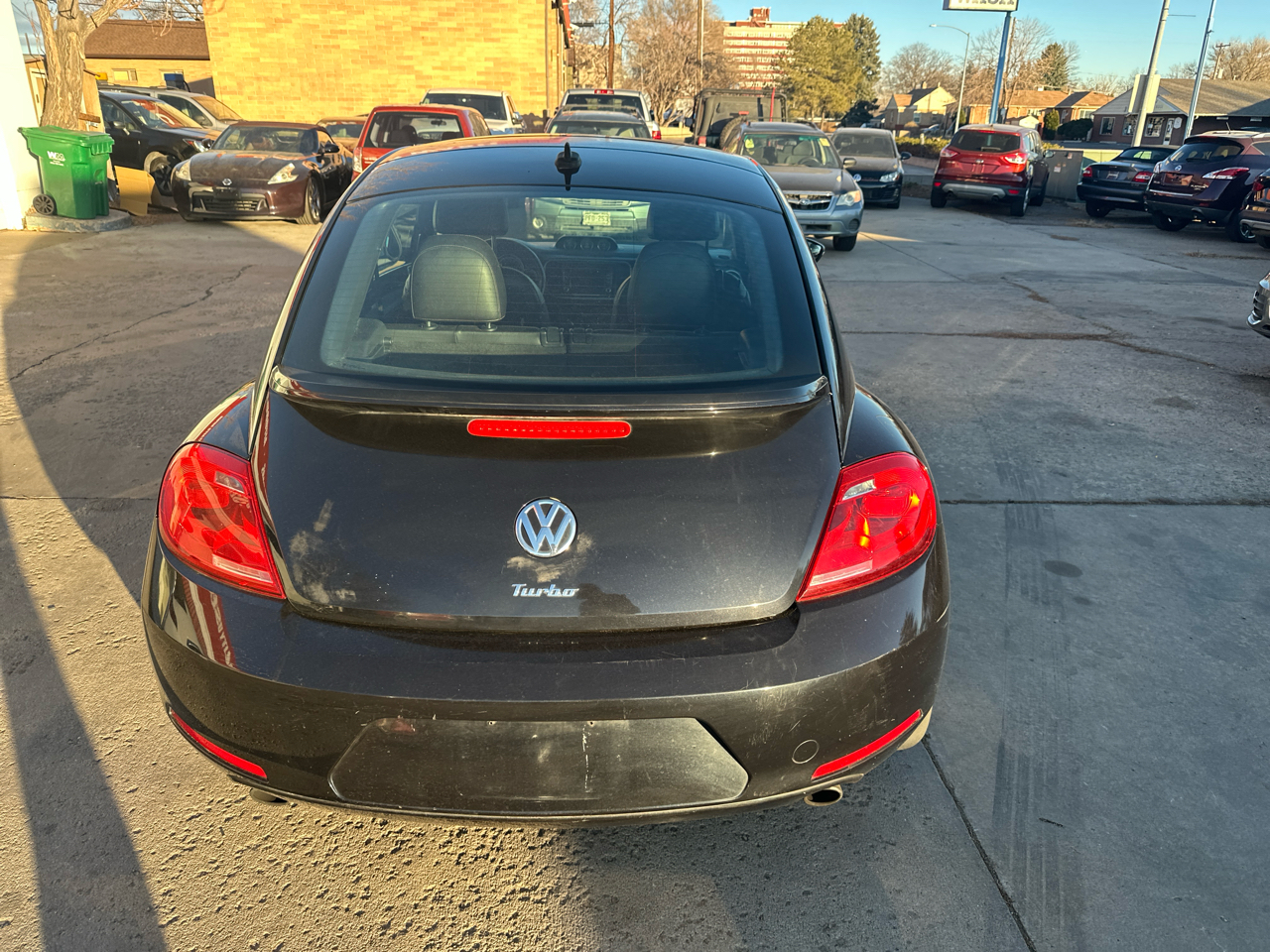 Volkswagen Beetle 2.0T Turbo w/Sunroof & Sound 2013