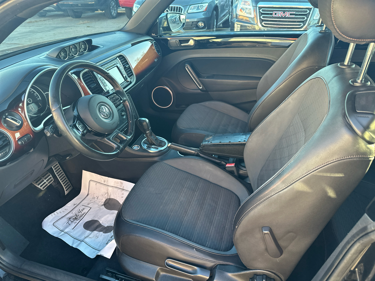 Volkswagen Beetle 2.0T Turbo w/Sunroof & Sound 2013