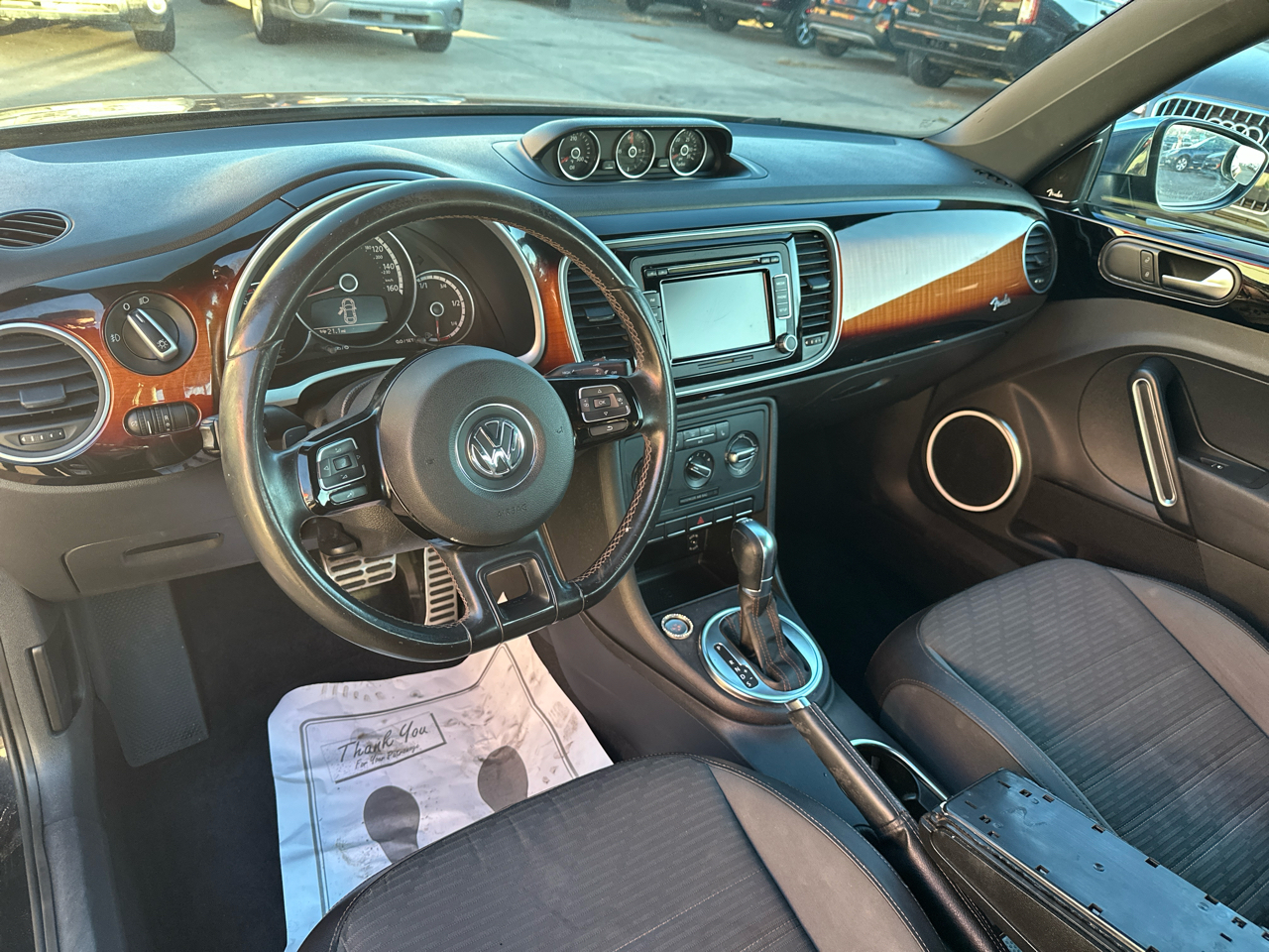 Volkswagen Beetle 2.0T Turbo w/Sunroof & Sound 2013