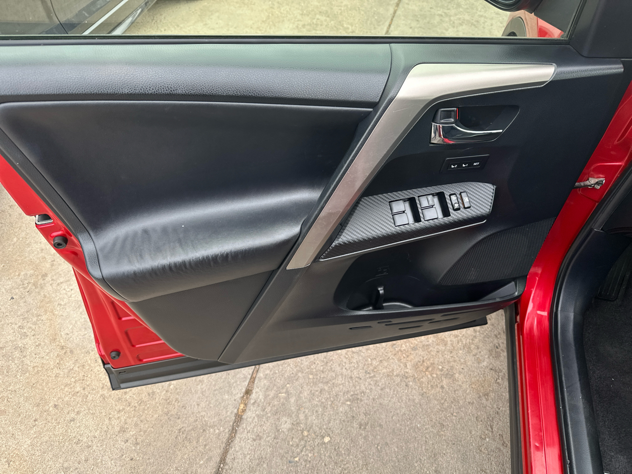 Toyota RAV4 Limited AWD 2015