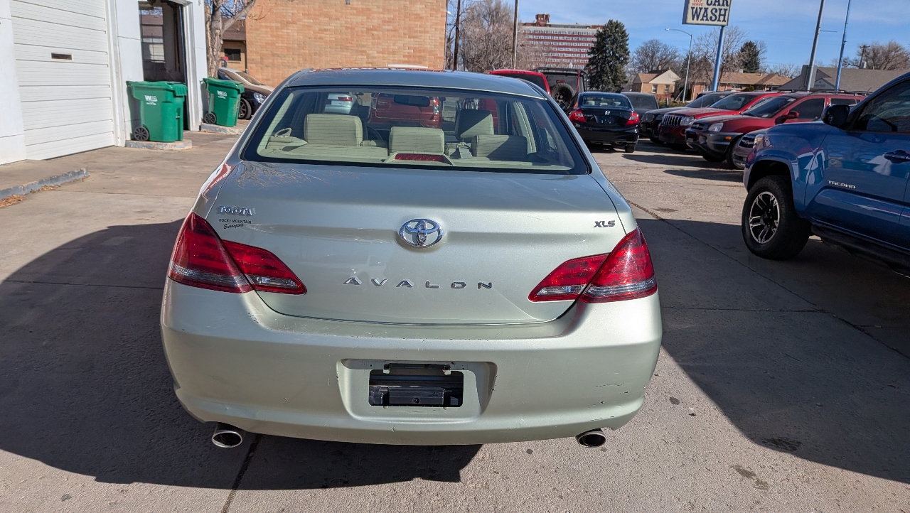 Toyota Avalon XLS 2008
