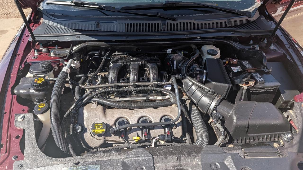 Ford Taurus SEL AWD 2012