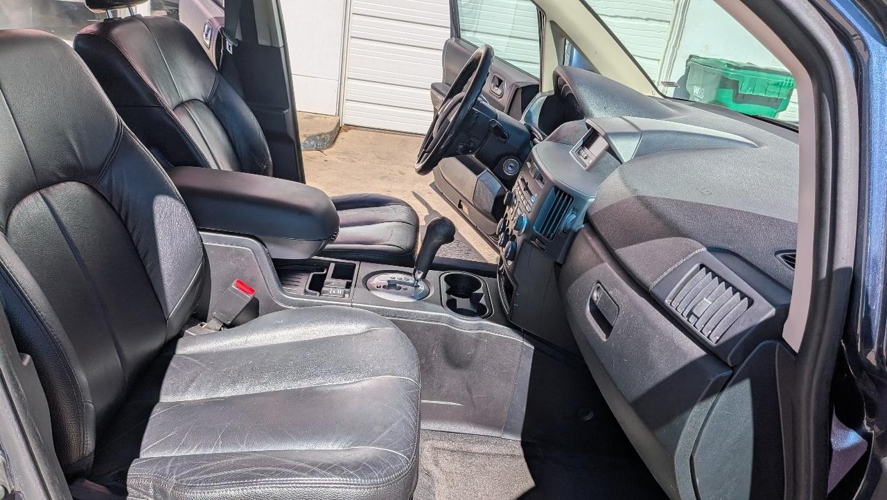 Mitsubishi Endeavor Limited AWD 2006