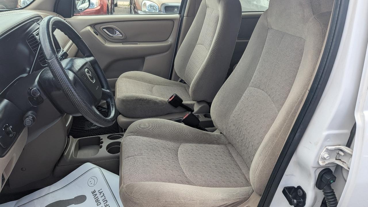 Mazda Tribute DX V6 4WD 2001