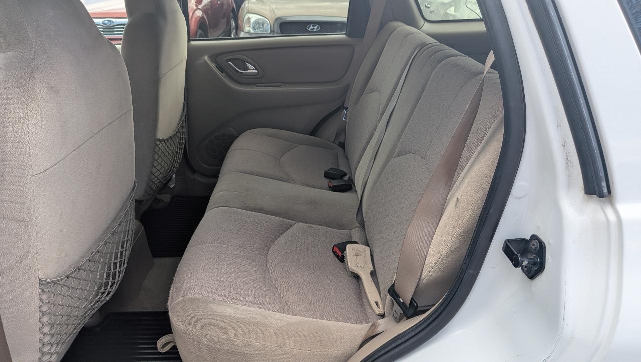 Mazda Tribute DX V6 4WD 2001