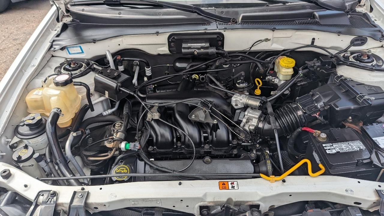 Mazda Tribute DX V6 4WD 2001