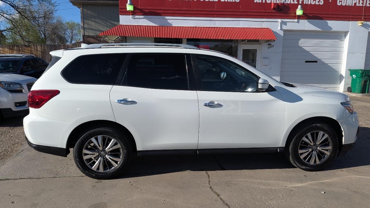 Nissan Pathfinder S 2WD 2019