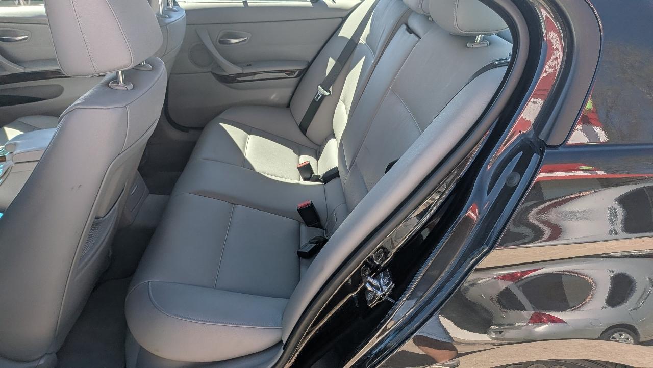 BMW 3-Series 328i 2007