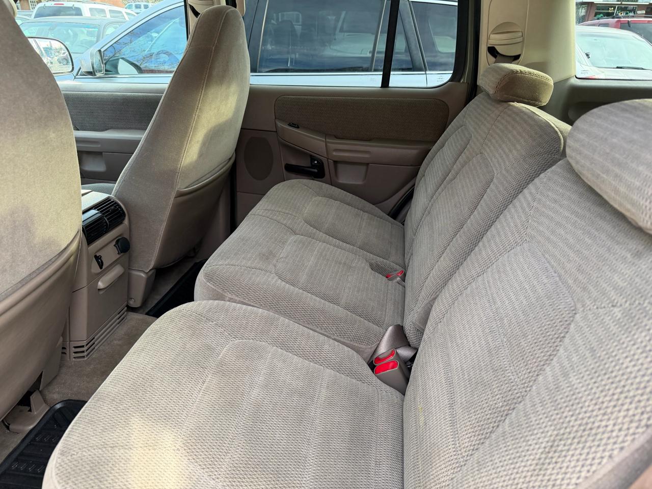 Ford Explorer XLT 4.0L 4WD 2002