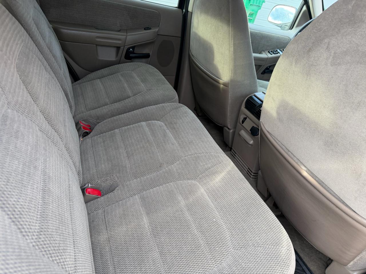 Ford Explorer XLT 4.0L 4WD 2002