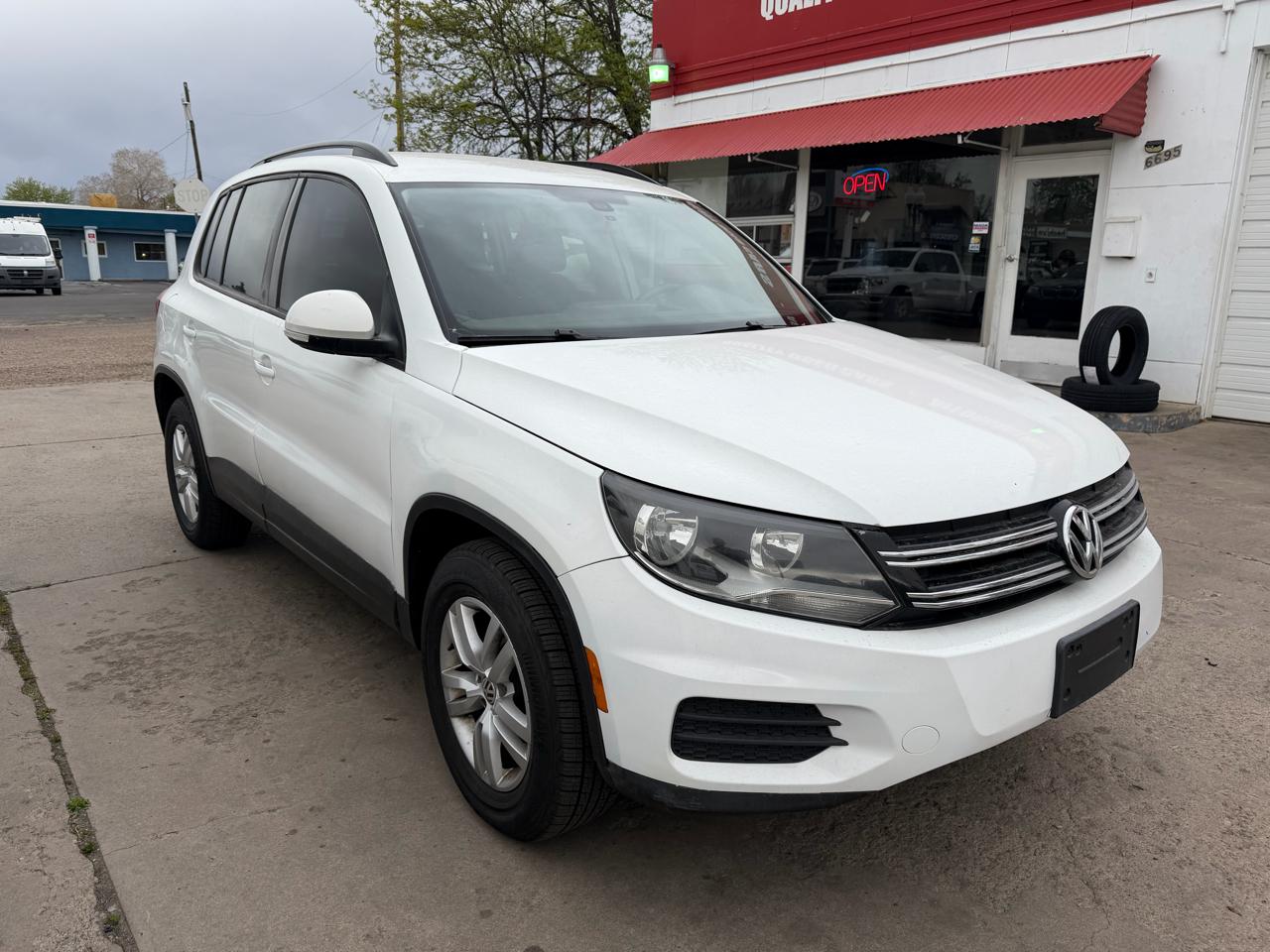 Volkswagen Tiguan S 4Motion 2017