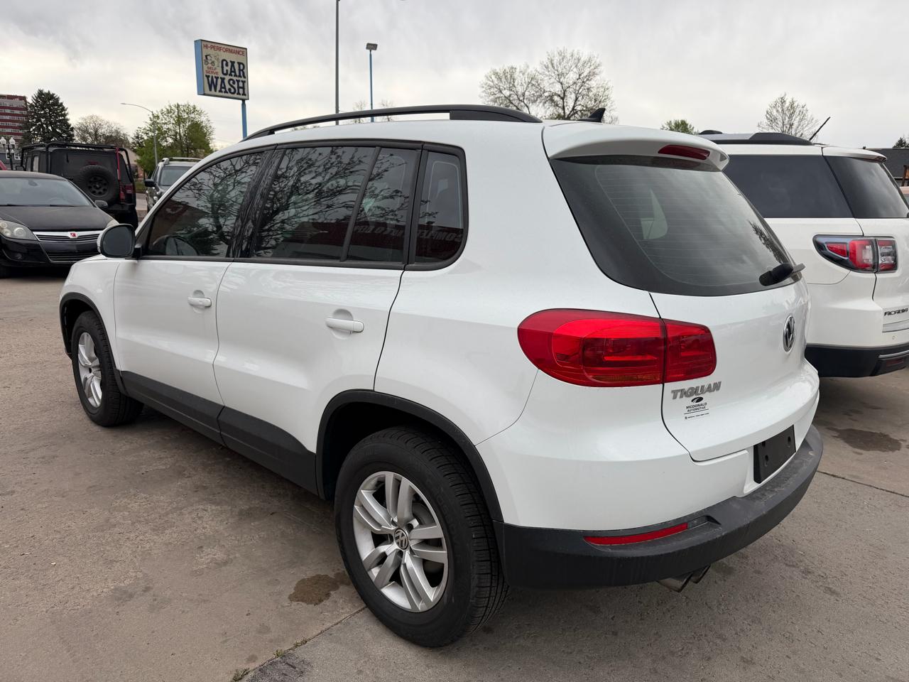 Volkswagen Tiguan S 4Motion 2017