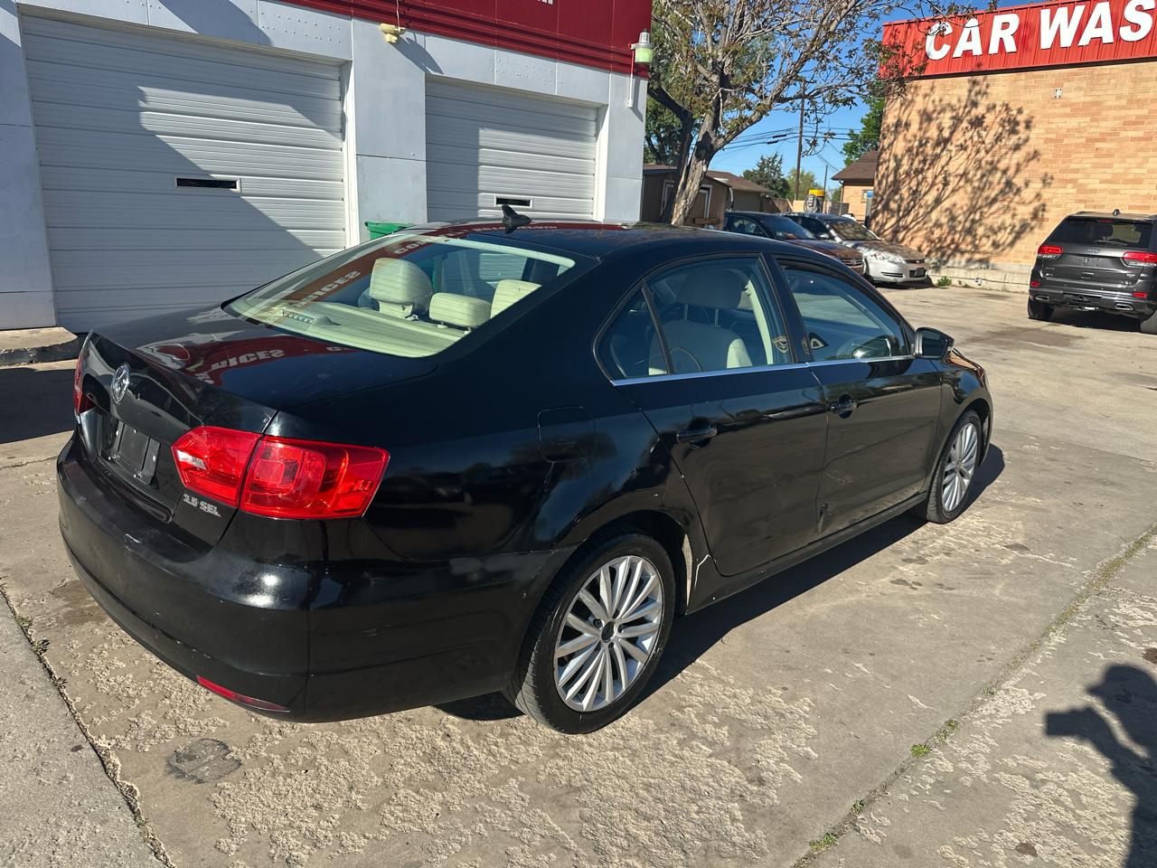 Volkswagen Jetta SEL PZEV 2011