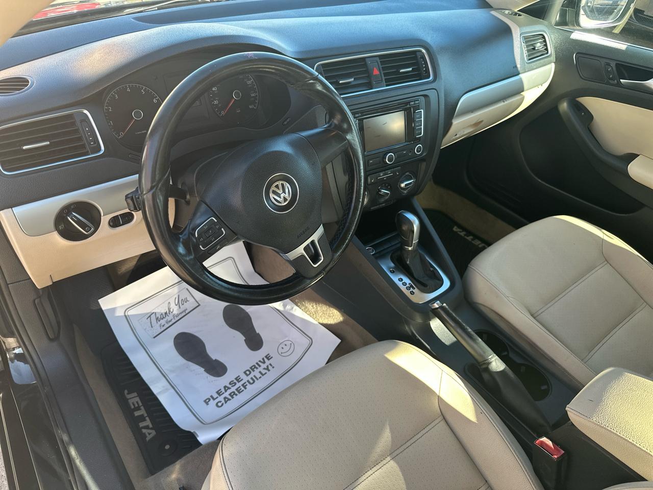 Volkswagen Jetta SEL PZEV 2011