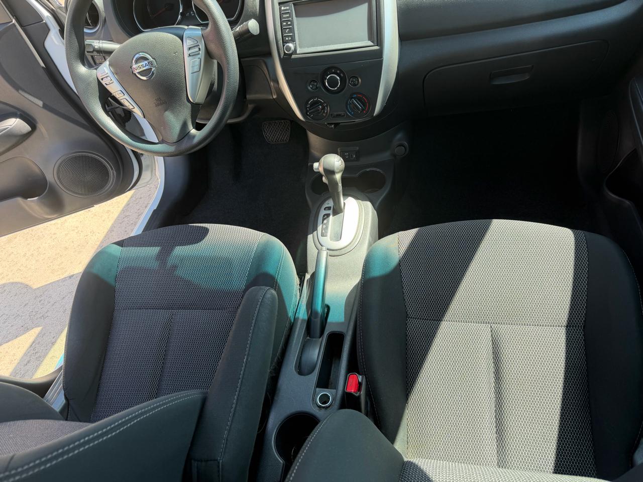 Nissan Versa 1.6 S 5M 2019